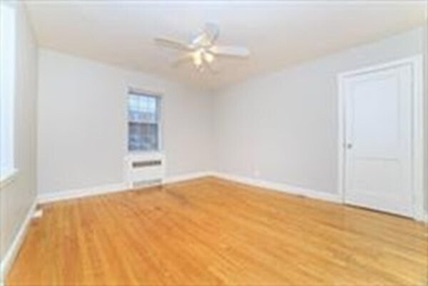Building Photo - 96 Boylston St
