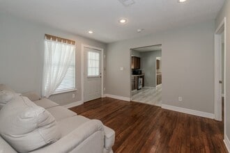 Building Photo - 285 W Hartel St