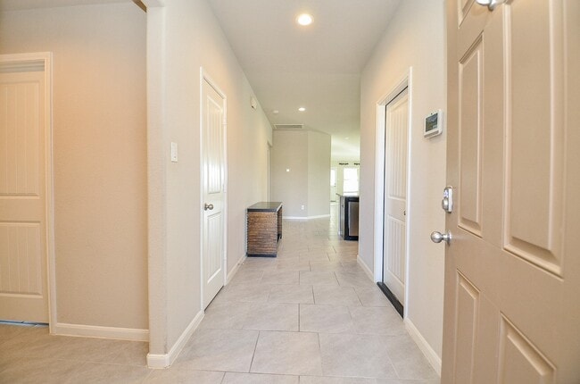 Building Photo - 3103 Floral Park Ct
