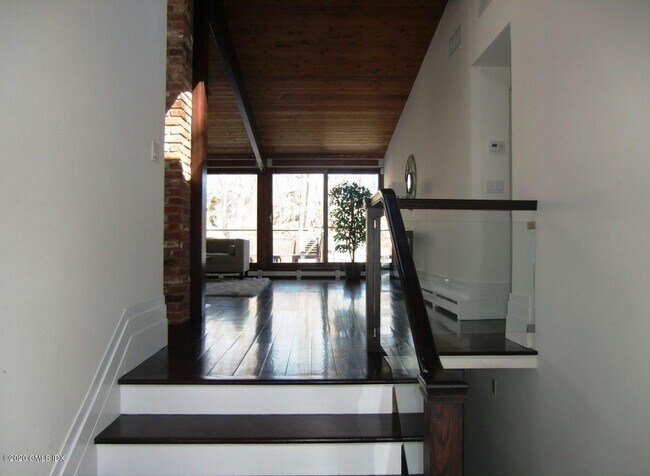 Foto del edificio - 424 Cognewaugh Rd