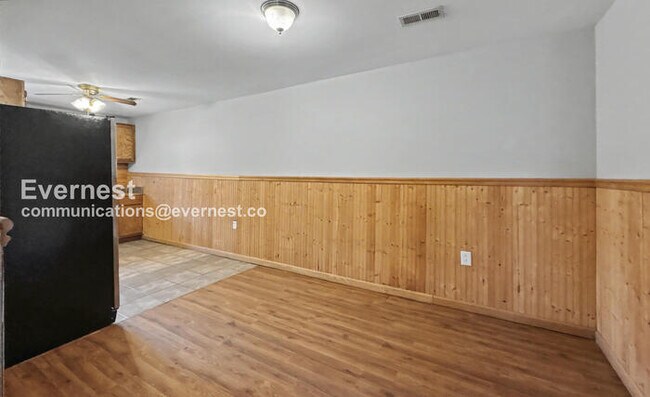 Foto del edificio - 4517 Sunday Dr