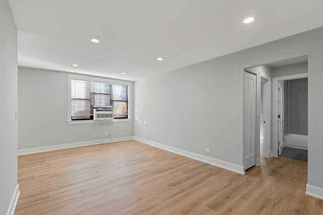 Foto del edificio - 525 W Aldine Ave