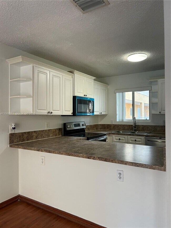 Foto del edificio - 6245 SW Kendale Lakes Cir