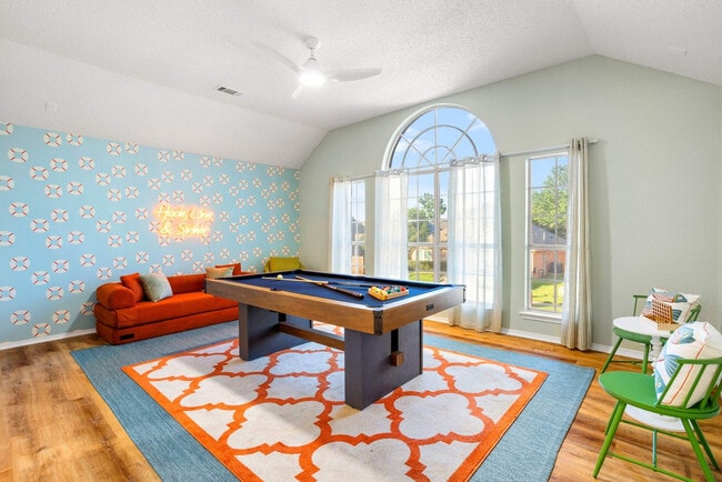 Building Photo - 902 Vista Oaks Ct