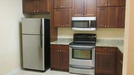 Building Photo - 2815 Kings Crossing Dr