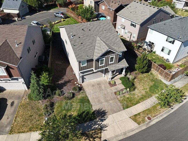Foto del edificio - 2943 NW Corktree Ln