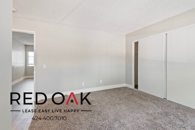 Foto del edificio - 13325 Heacock St