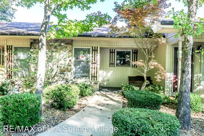 Building Photo - 2 br, 1.5 bath House - 16 Daganza Place