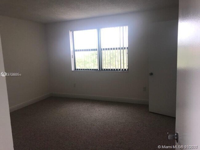 Building Photo - 17300 NW 68th Ave