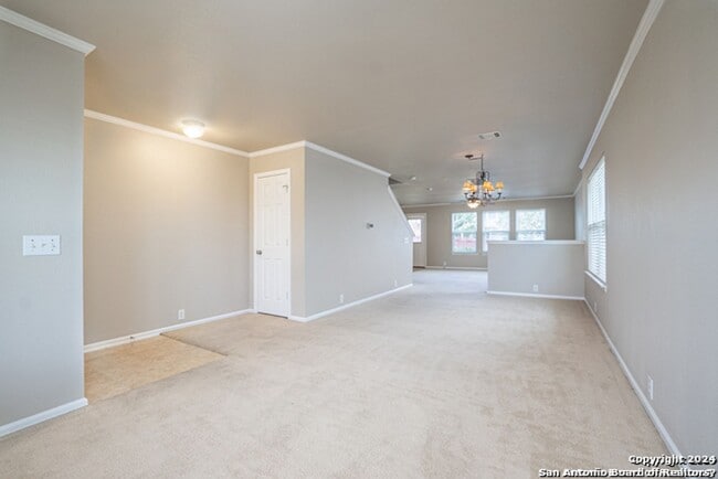 Building Photo - Converse 4 Bedroom