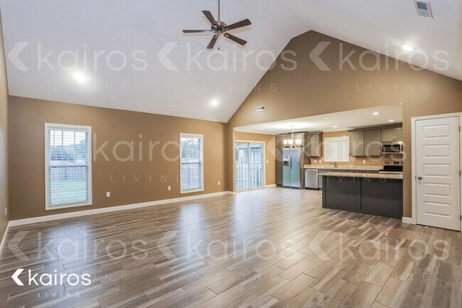 Foto del edificio - 977 Garrett Ln