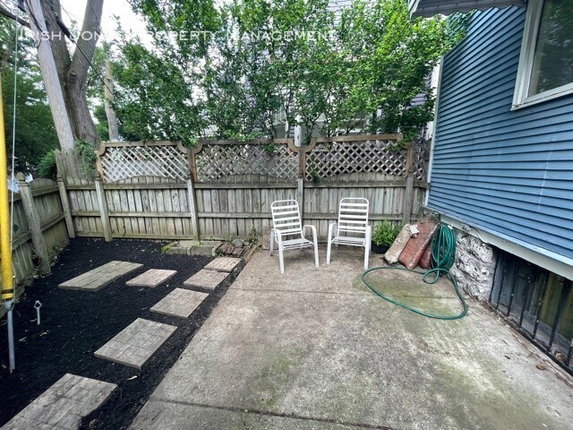 Building Photo - 65 Ardmore Pl