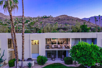 Building Photo - 451 Desert Lakes Dr