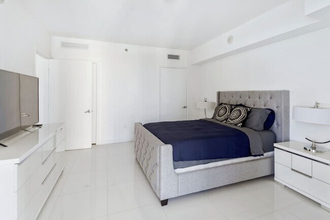 Foto del edificio - 485 Brickell Ave