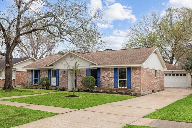 Building Photo - 9719 Springmont Dr