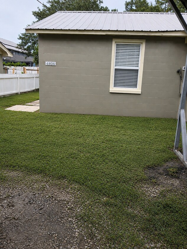 Foto del edificio - 4406 Plum St