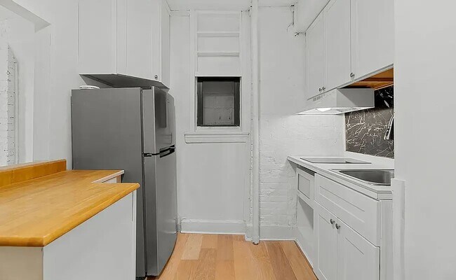 Foto del edificio - 223 East 58th Street