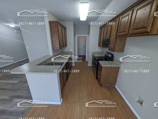 Building Photo - Newly Renovated 3/2 in Fort Worth
