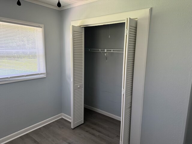 Foto del edificio - 320 E Oak St