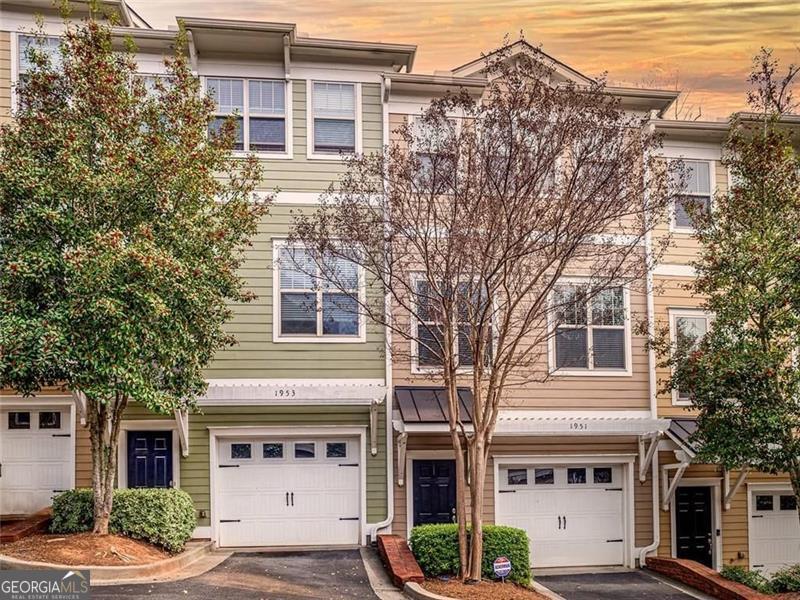 Foto del edificio - 1953 Sterling Oaks Cir NE