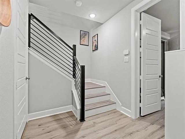 Foto del edificio - 5304 Laurel Branch Dr