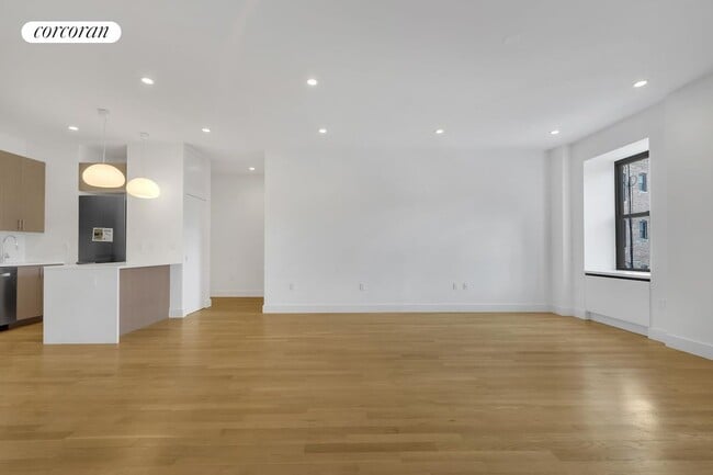 Foto del edificio - 308 W 97th St