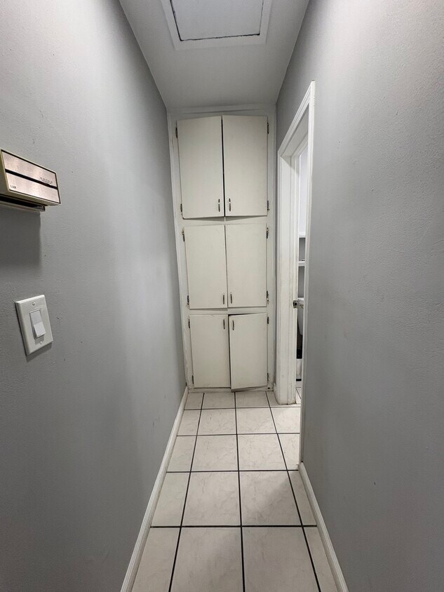 Building Photo - 7724 Ramish Ave