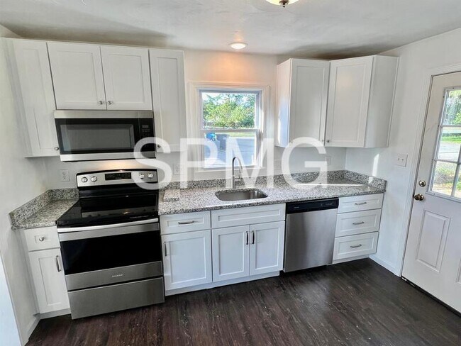Foto del edificio - 5125 Airport Rd NW