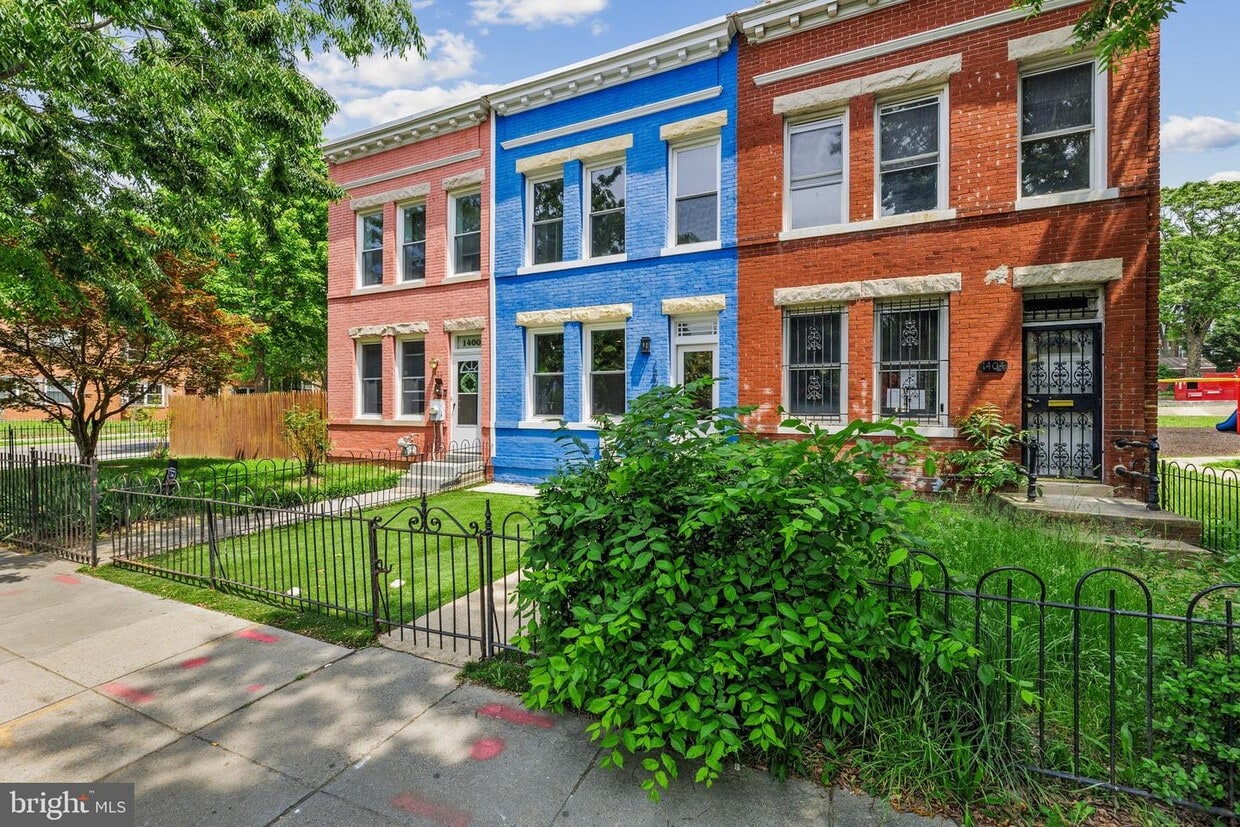 1402 First St SW, Washington, DC 20024 Townhome Rentals in Washington