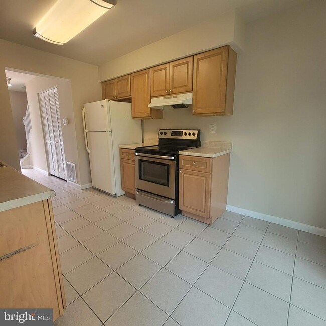 Foto del edificio - 3381 Ryon Ct