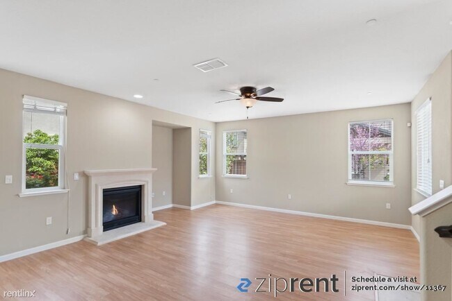 Building Photo - 3 br, 2.5 bath House - 237 West Moraga Str...