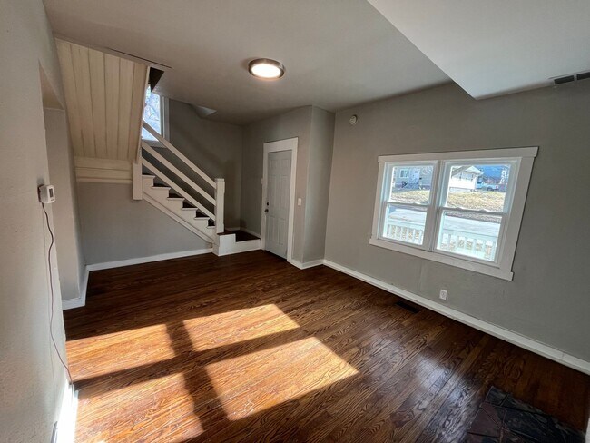 Foto del edificio - Updated 3bed 2bath