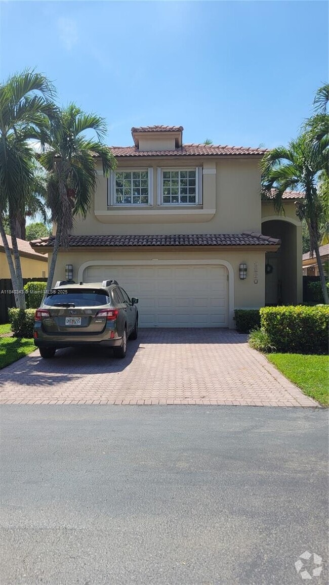 Building Photo - 5280 NW 113th Pl