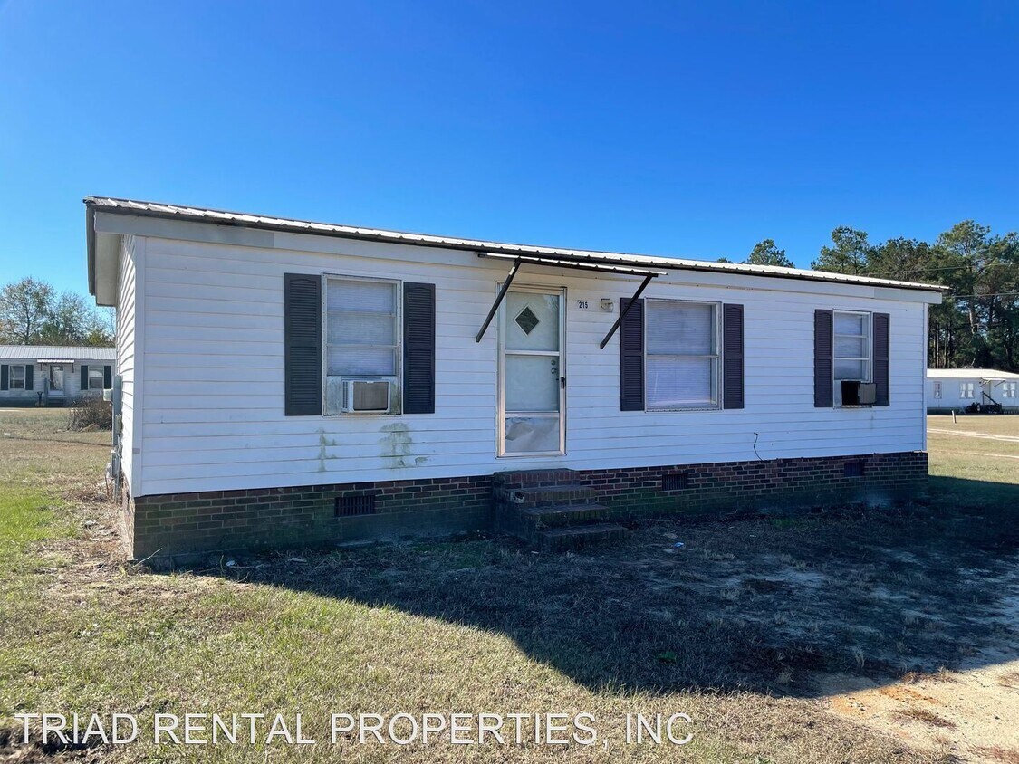 215 Sandy Valley Dr, Candor, NC 27229 House Rental in Candor, NC