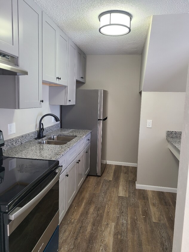 4073 Tower St, Saint Bonifacius, MN 55375 Townhome Rentals in Saint