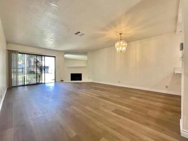Building Photo - 936 Fairway Ave