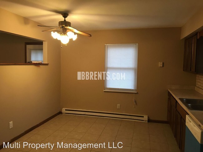 Building Photo - 3 br, 1 bath House - 311 Maple