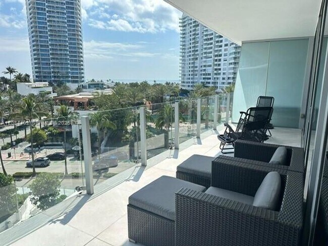 Foto del edificio - 1 Collins Ave