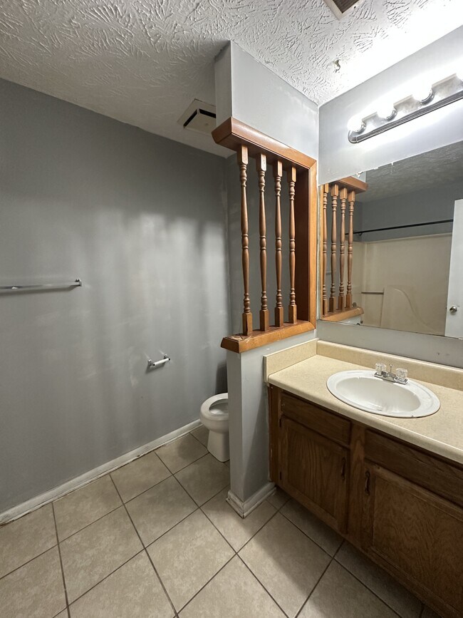 Building Photo - 7882 Uriah Dr