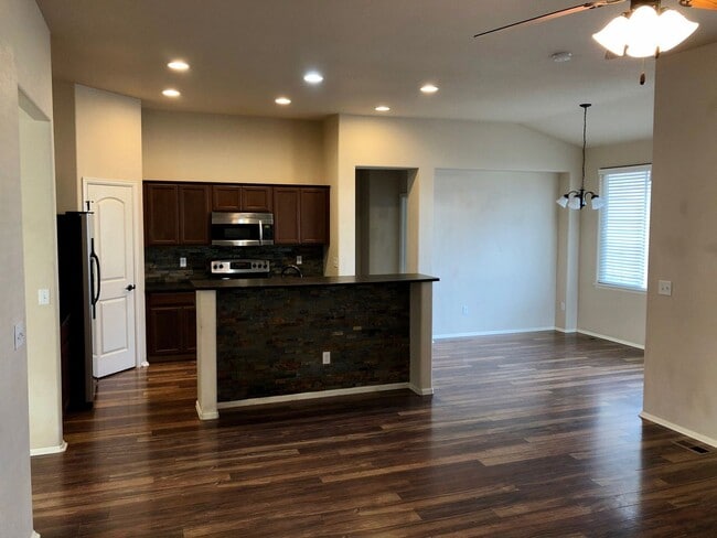 Building Photo - 3 br, 2 bath House - 4735 Justeagen Drive