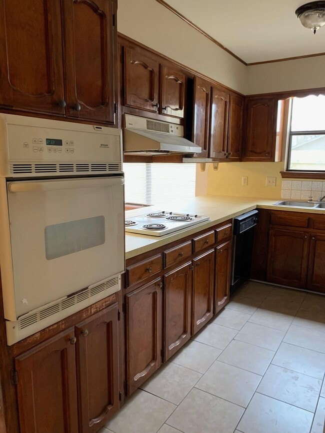 Photo - 13431 Briargrove Ave House
