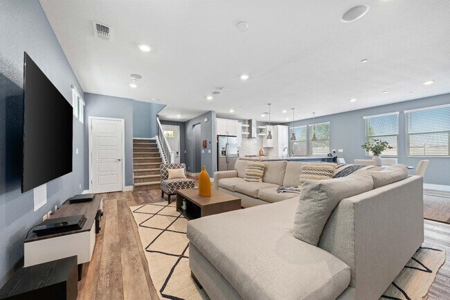 Building Photo - 1812 Terracina Dr