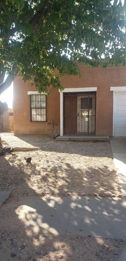 Primary Photo - 6922 Ivy Pl SW