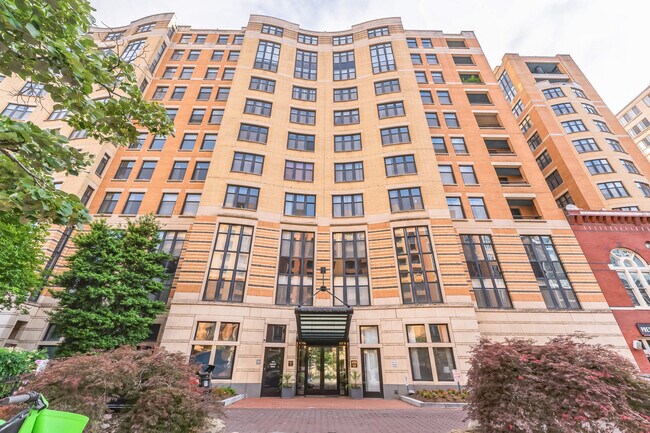 Foto del edificio - 400 Massachusetts Ave NW