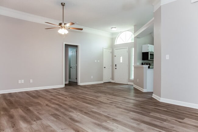 Foto del edificio - 10501 Southern Oak Ct