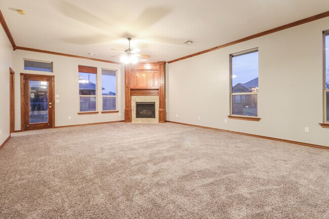 Building Photo - Fantastic Home in Norman - MOVE IN SPECIAL!