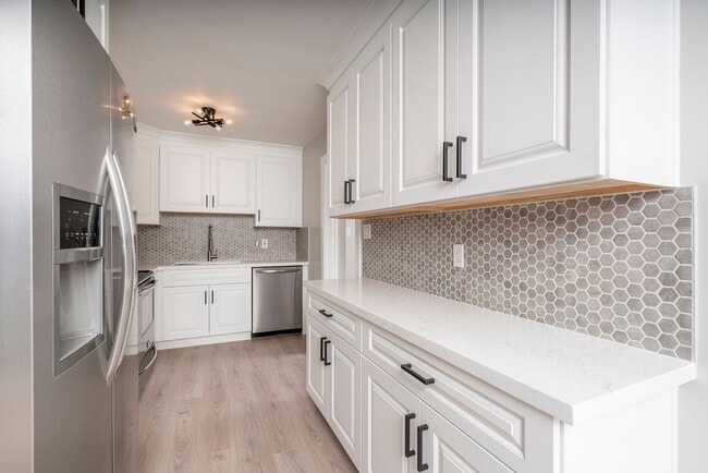 Building Photo - Central Phoenix Rental