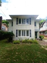 Building Photo - 285 Hawthorne St