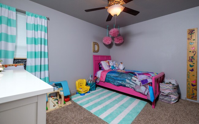 Foto del edificio - 4805 NE Grant Ln