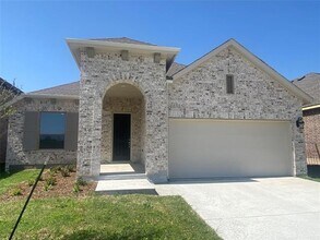 Building Photo - 2111 Clearwater Way